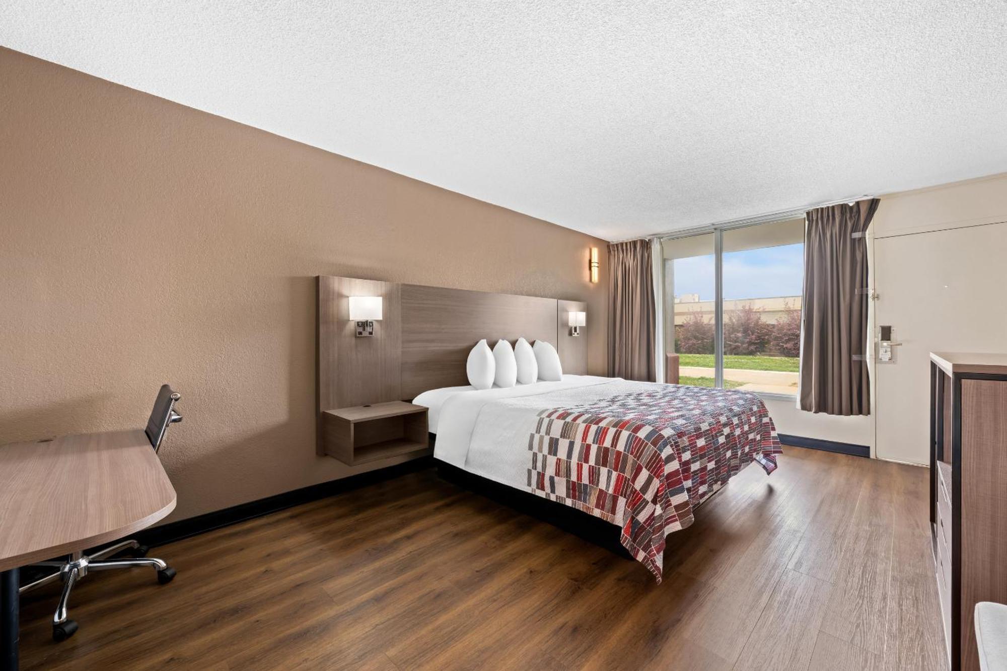 Red Roof Inn Charlotte - Airport Ngoại thất bức ảnh