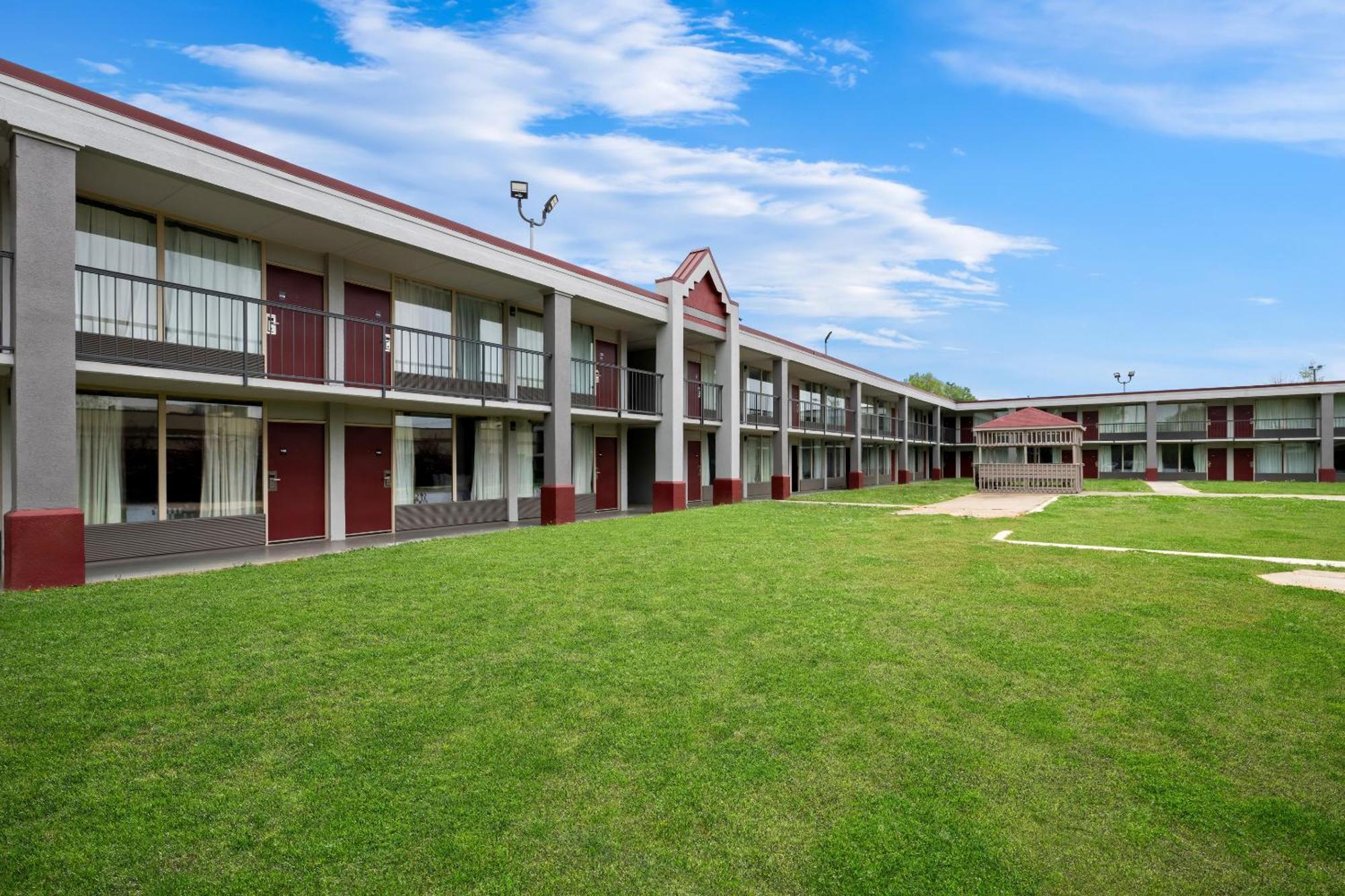 Red Roof Inn Charlotte - Airport Ngoại thất bức ảnh