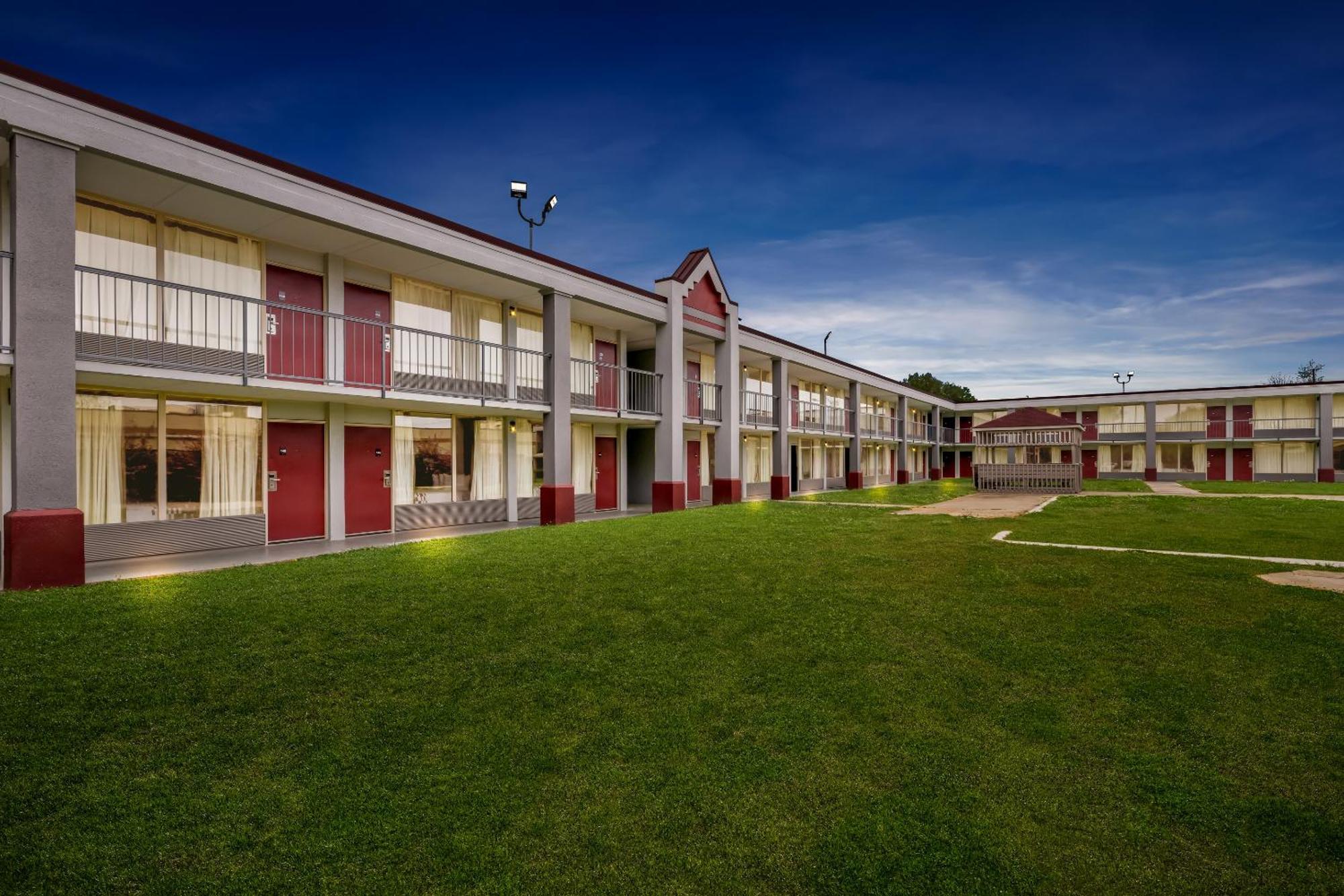 Red Roof Inn Charlotte - Airport Ngoại thất bức ảnh